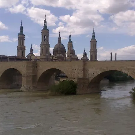 Fuenterrabia Penzion Zaragoza